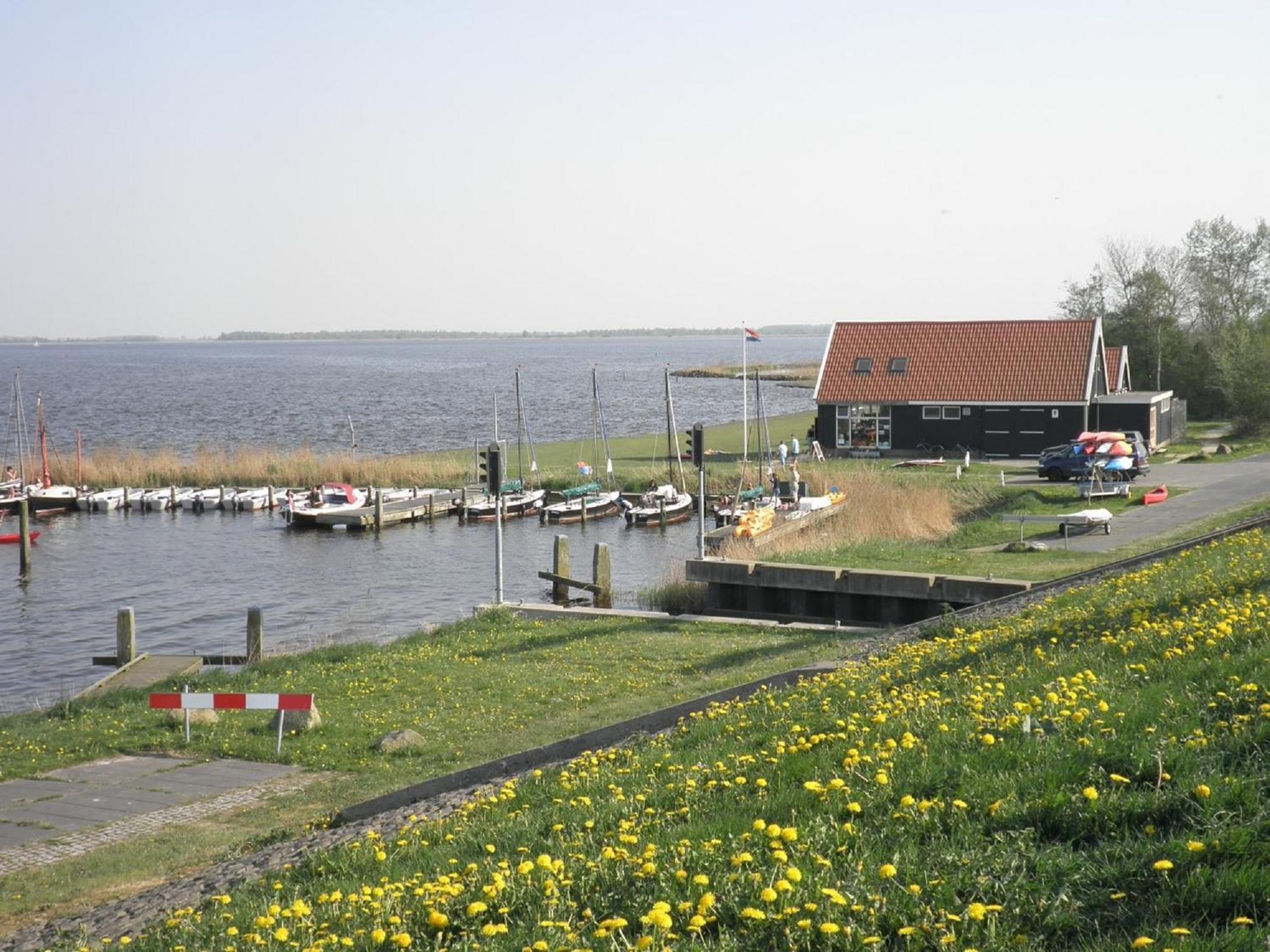 Leonie 6 Pers Holiday Home With A Large Garden Close To The Lauwersmeer Anjum Ngoại thất bức ảnh